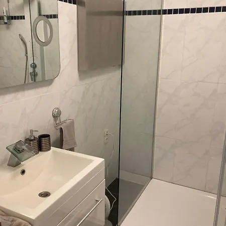 Appartement Amselweg Am Waldrand Gelegen Netflix Eigener Carport Uvm *