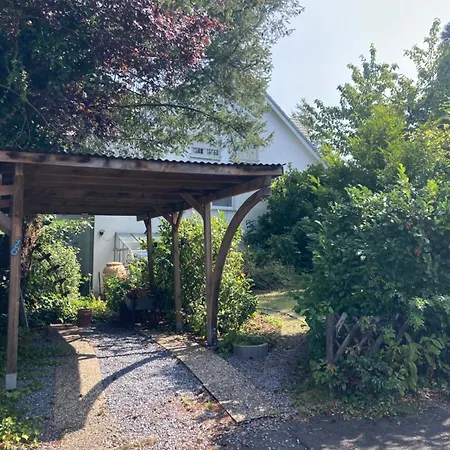 Amselweg Am Waldrand Gelegen Netflix Eigener Carport Uvm Taunusstein