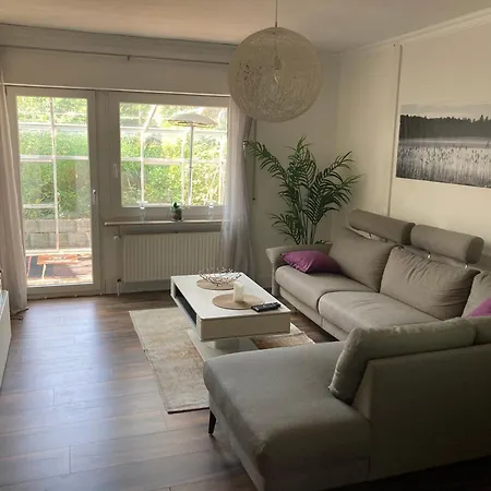 Amselweg Am Waldrand Gelegen Netflix Eigener Carport Uvm * Taunusstein
