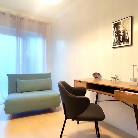 Amselweg Am Waldrand Gelegen Netflix Eigener Carport Uvm Taunusstein