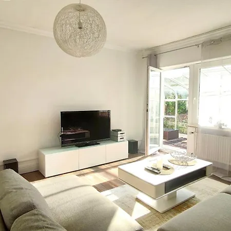 Amselweg Am Waldrand Gelegen Netflix Eigener Carport Uvm Apartment Taunusstein