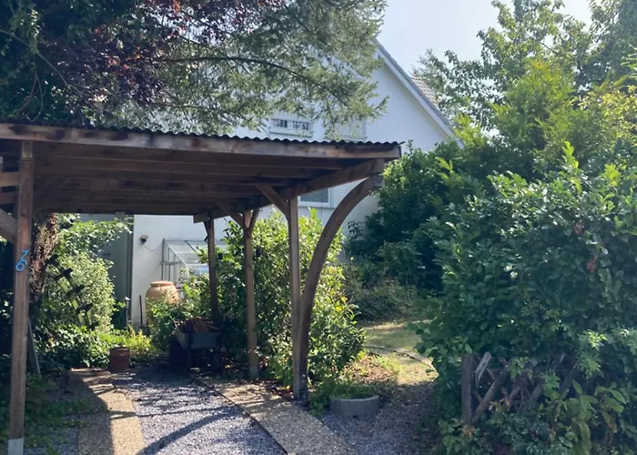 Amselweg Am Waldrand Gelegen Netflix Eigener Carport Uvm Taunusstein